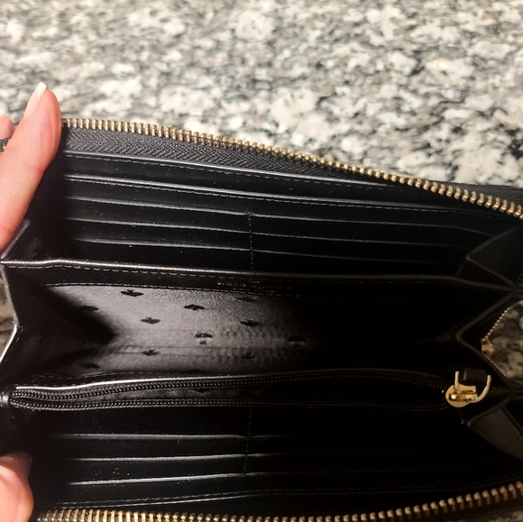 KATE SPADE WALLET - Picture 3 of 4